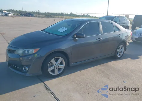 2014 Toyota Camry Se z USA, uszkodzony, nr VIN 4T1BF1FK6EU337306